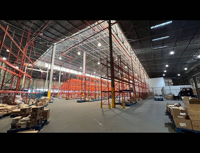 5,994M² WAREHOUSE TO LET IN ISANDO